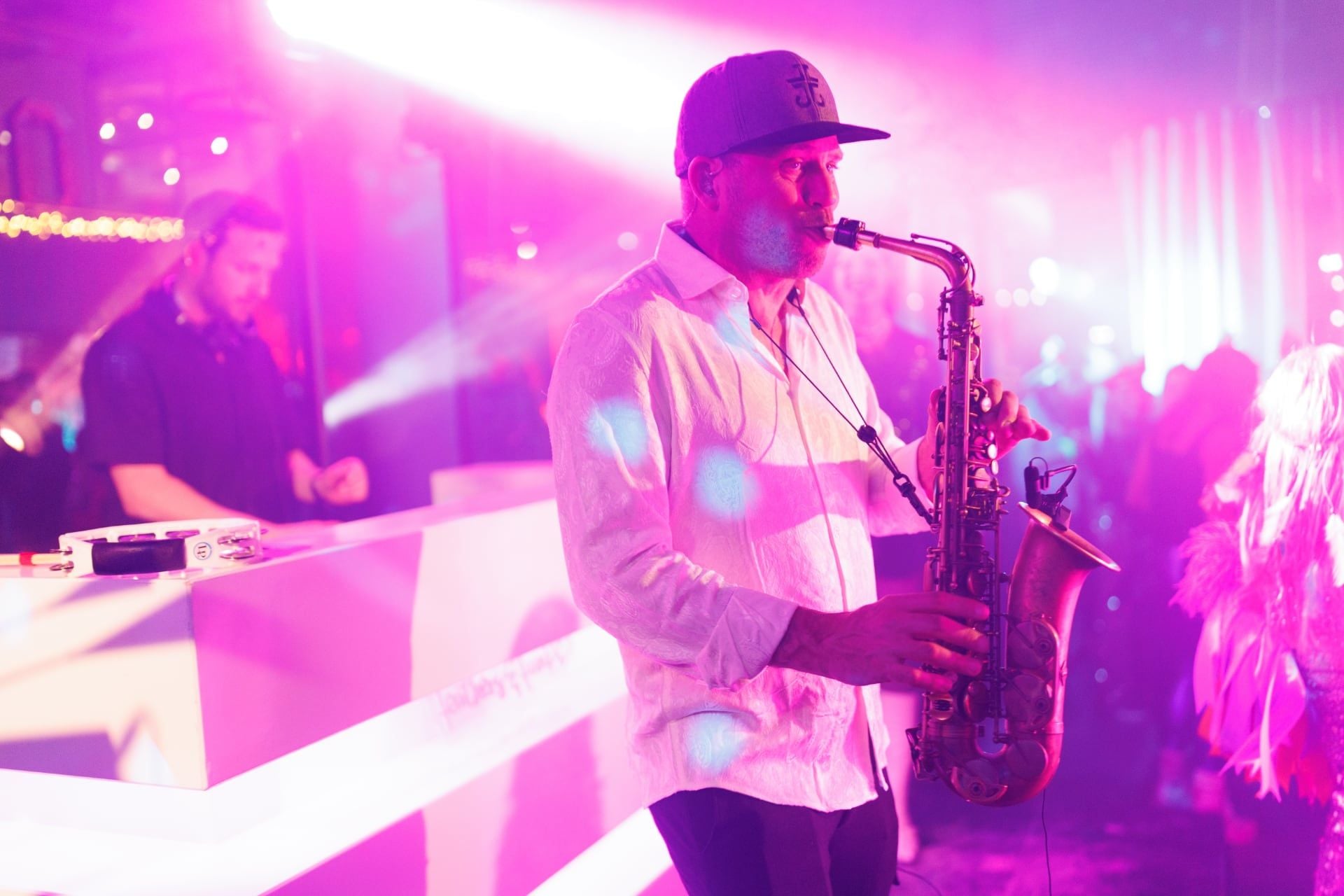 Dj *&* Sax Show